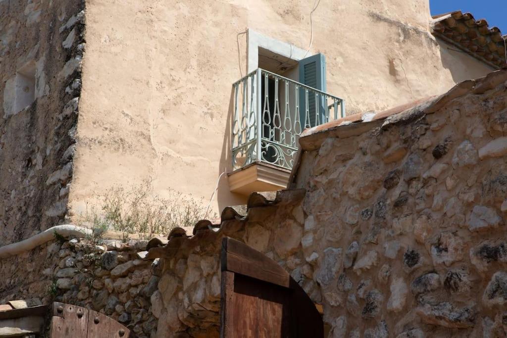 Sitges Hill Retreats-Masia Nur 22 Bedrooms Divided Over 9 Houses For Max 44 Guests Canyelles  Eksteriør bilde