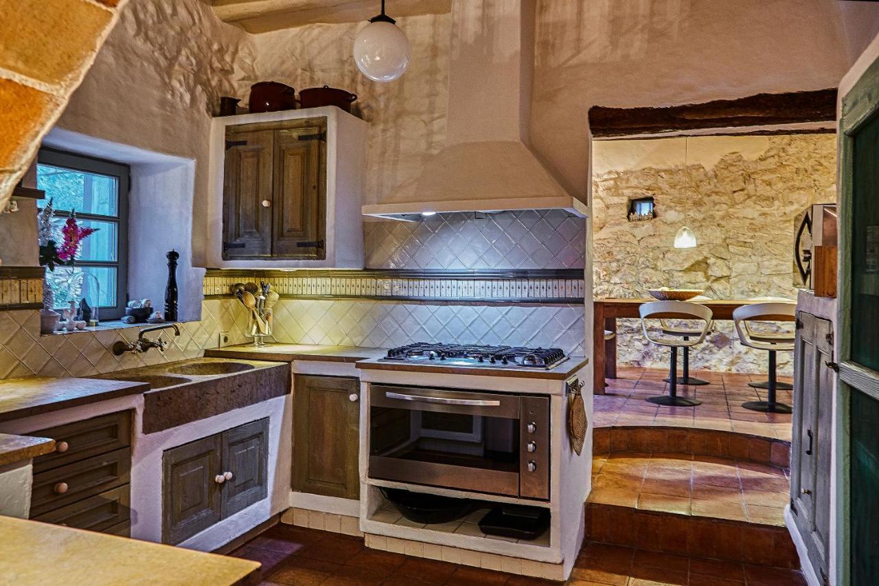 Sitges Hill Retreats-Masia Nur 22 Bedrooms Divided Over 9 Houses For Max 44 Guests Canyelles  Eksteriør bilde