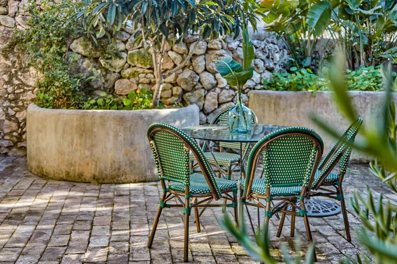 Sitges Hill Retreats-Masia Nur 22 Bedrooms Divided Over 9 Houses For Max 44 Guests Canyelles  Eksteriør bilde